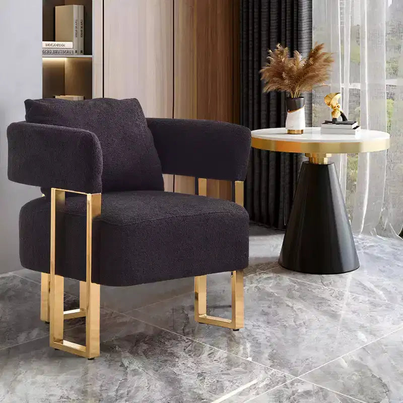 Set di 2 poltrone moderne con rivestimento in morbido pile effetto orsacchiotto e gambe in metallo dorato