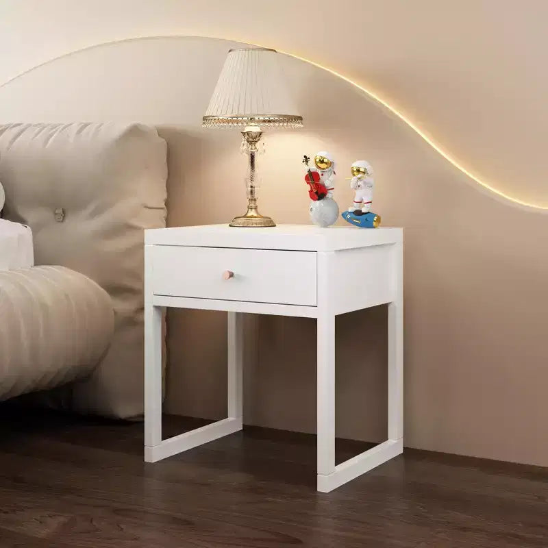 Minimalistyczna szafka nocna z szufladą, okrągła/cylindryczna